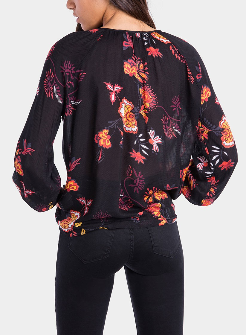 Costas de blusa com estampado floral da Tiffosi