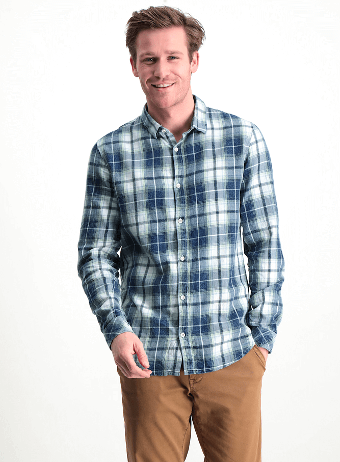 Camisa pré-lavada em xadrez azul para homem da Garcia Jeans