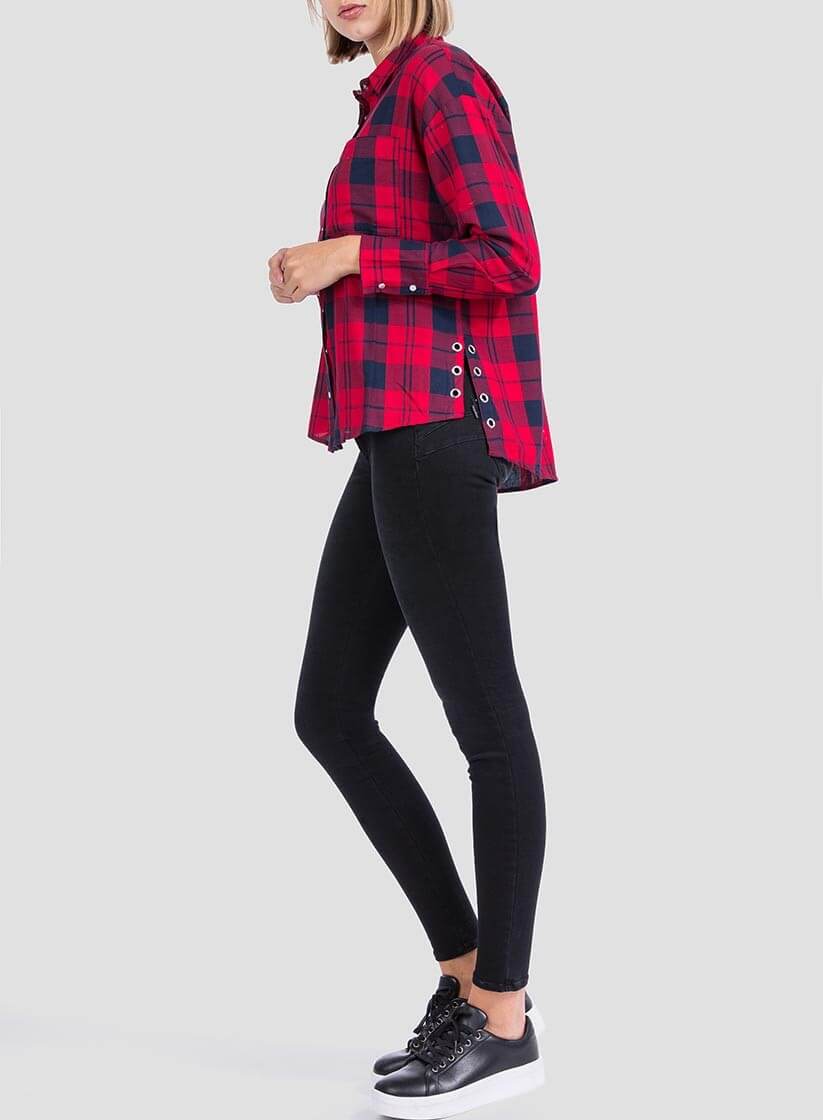 Lateral de camisa xadrez vermelho com Ilhós para mulher da Tiffosi