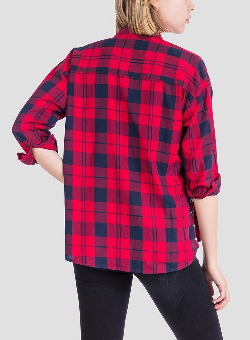 Costas de camisa xadrez vermelho com Ilhós para mulher da Tiffosi