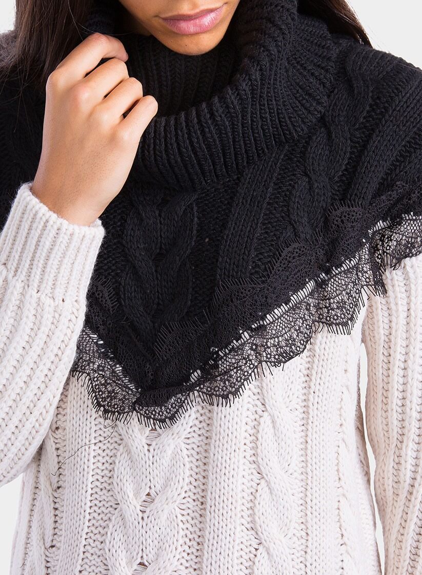 Pormenor da renda da camisola gola alta pormenor renda para mulher da Tiffosi