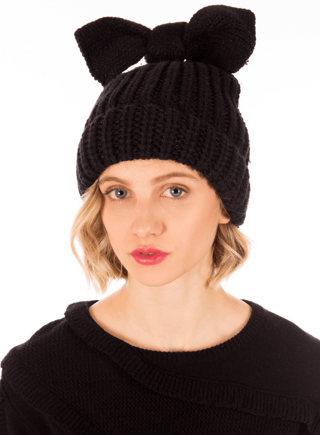 Gorro preto de malha com laçarote para mulher da Minueto