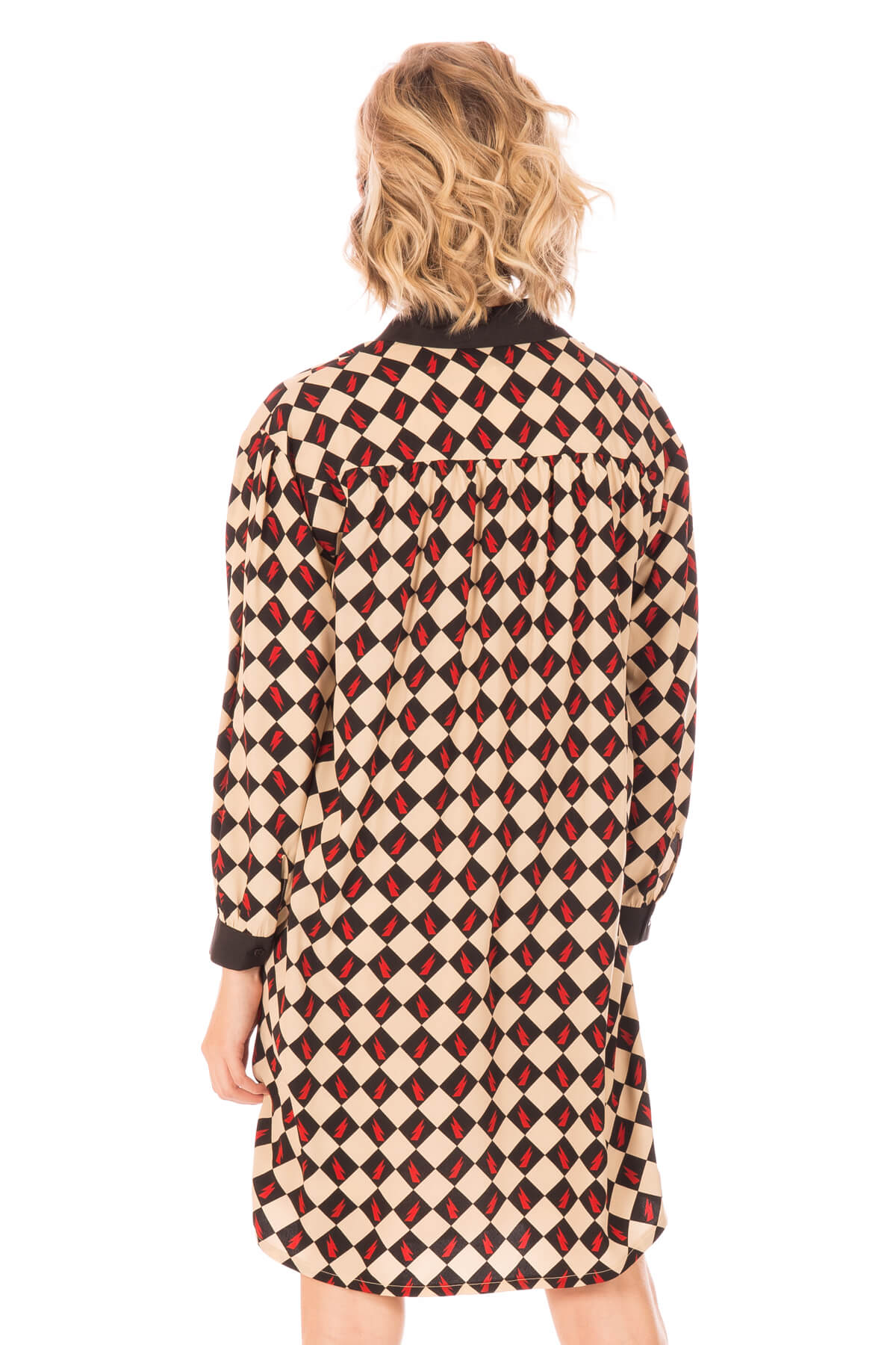 Parte de trás de vestido estampado com losangos da Minueto