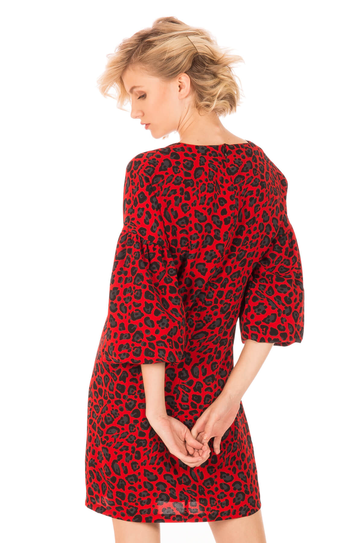 Costas de vestido estampado leopardo vermelho para mulher da Minueto