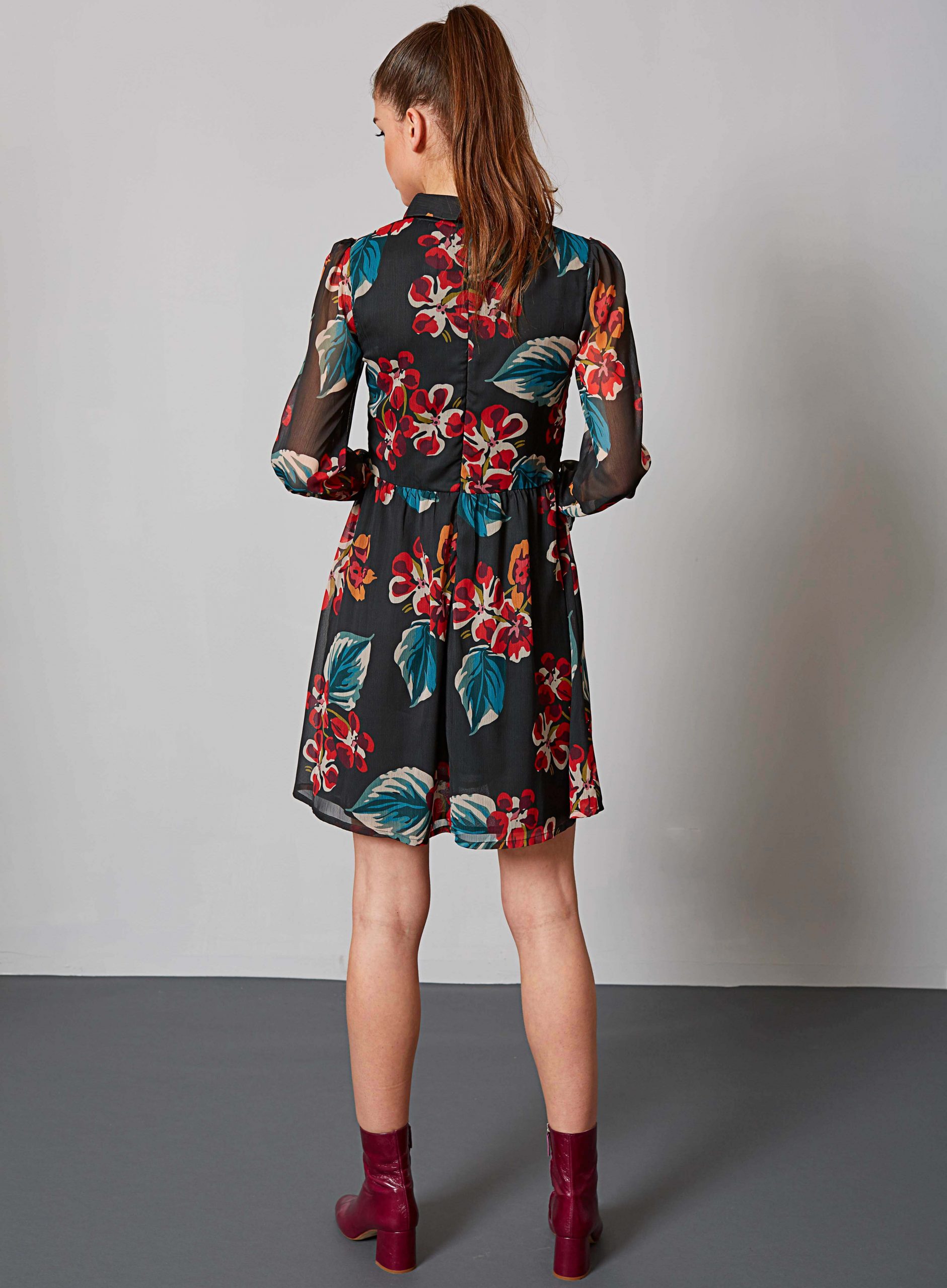 Vestido print floral com gola da Md`m