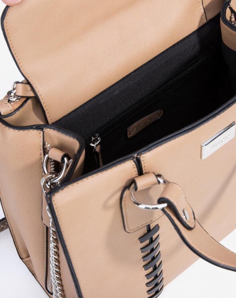Interior da city bag com alça para mulher da Vilanova