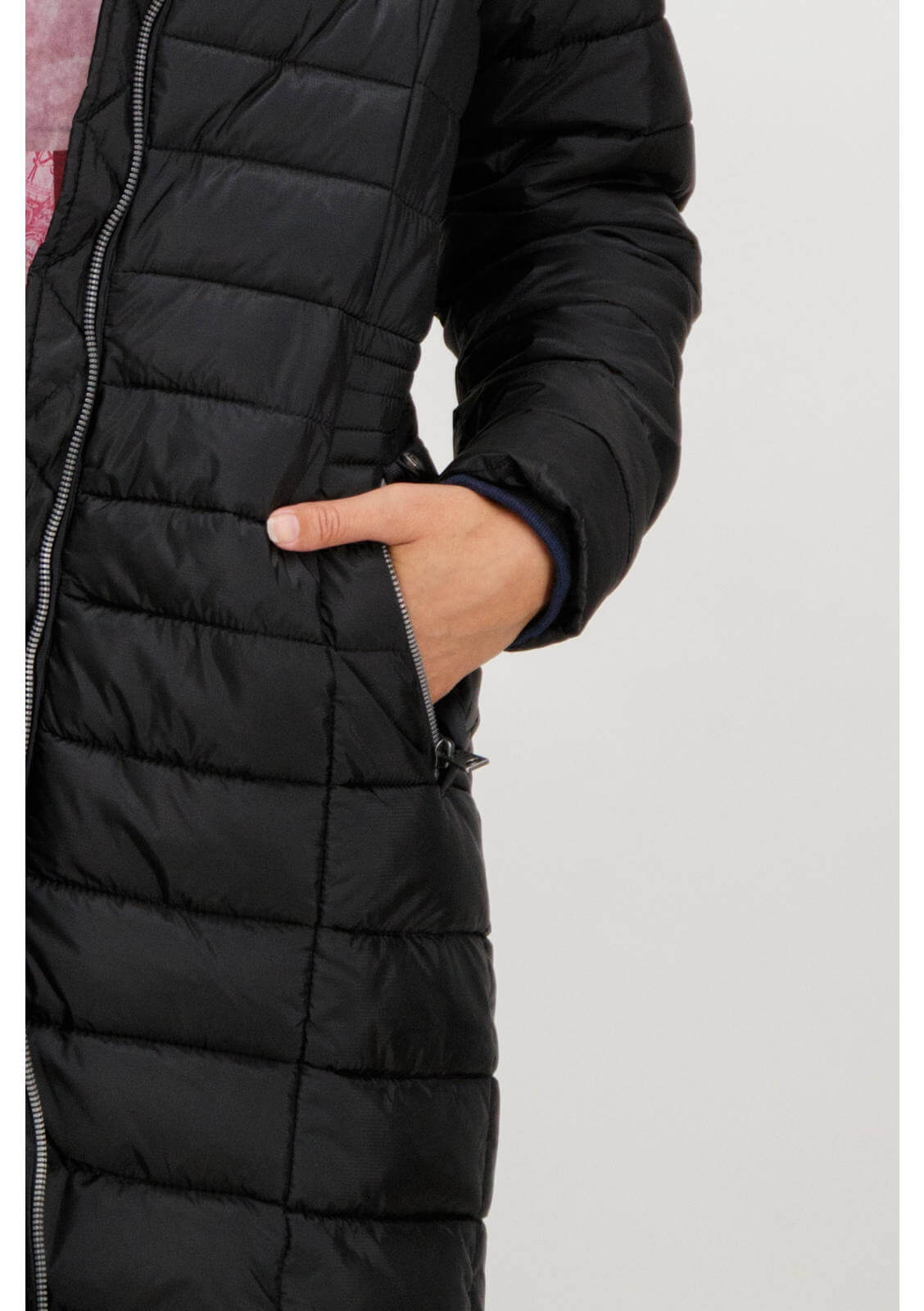 casaco comprido preto feminino