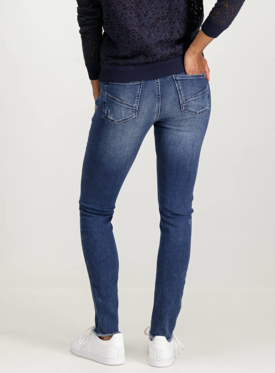 Calças de ganga com rotos para mulher da Garcia Jeans