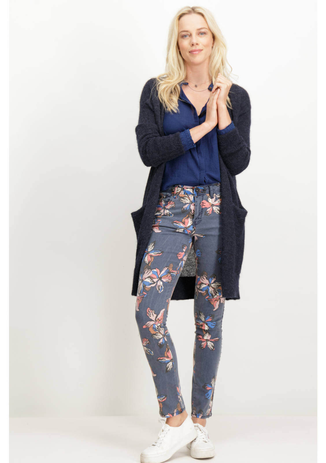 Casaco azul escuro malha alpaca para mulher da Garcia Jeans