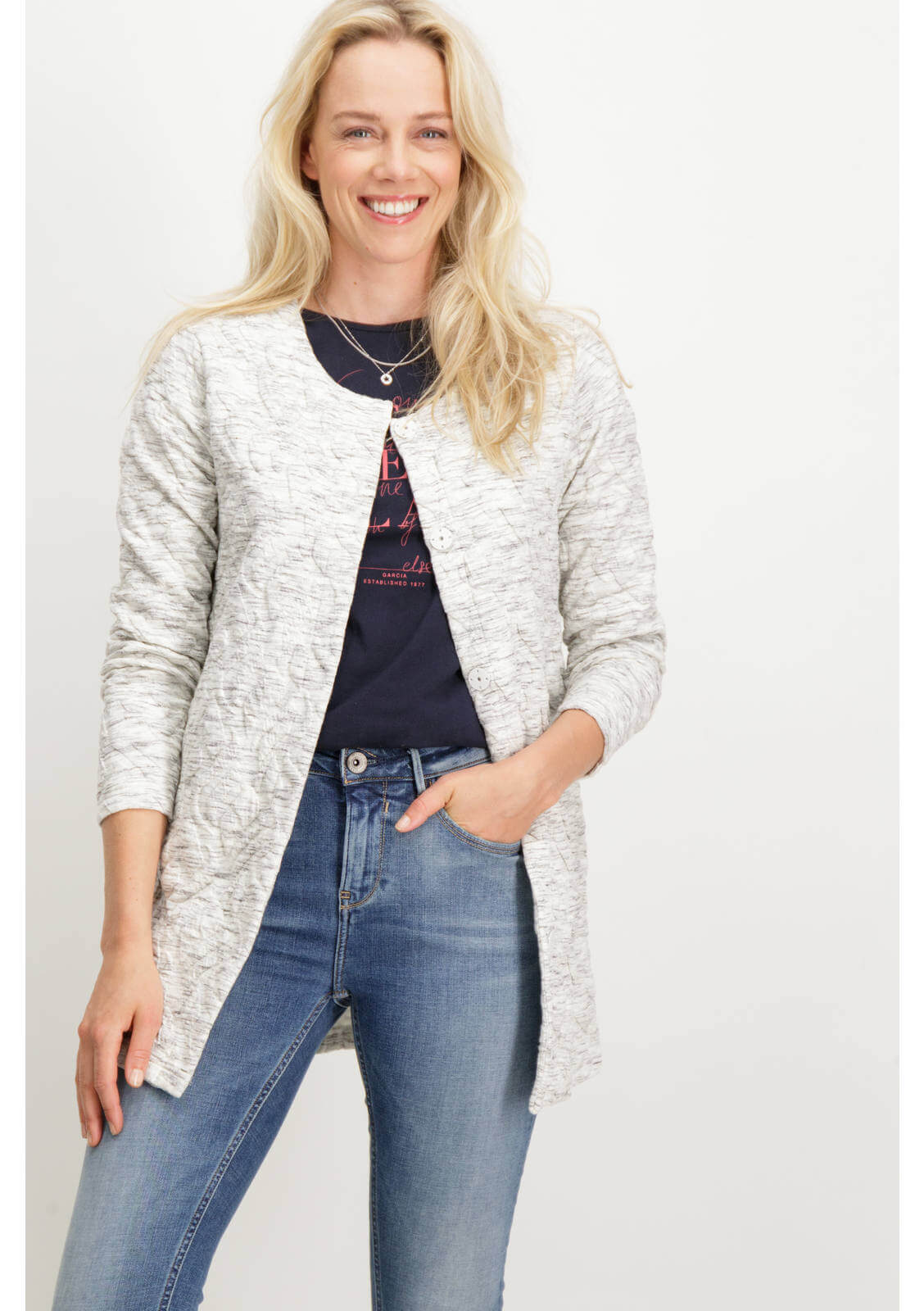 Casaco branco sem gola da Garcia Jeans para mulher