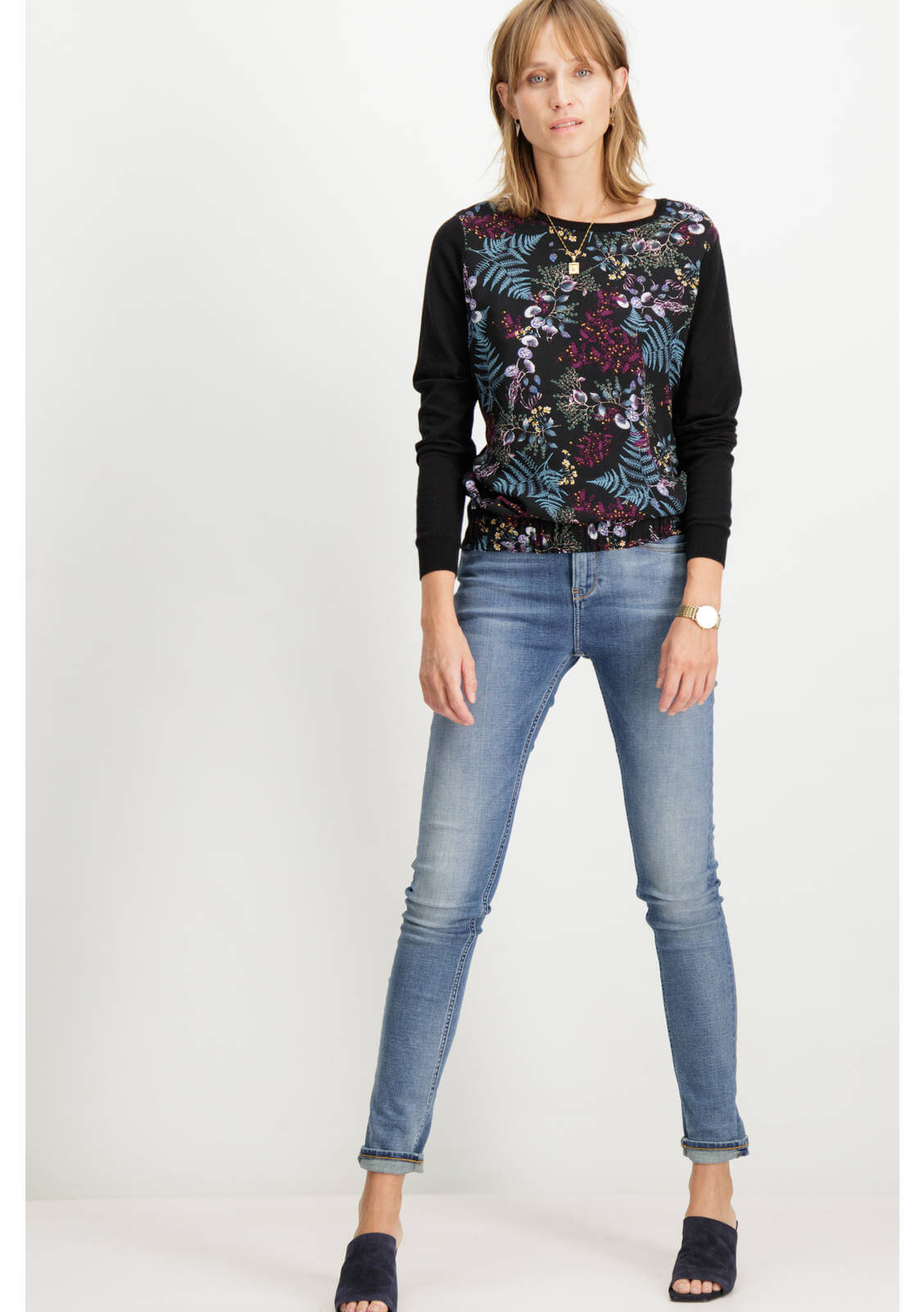 Camisola com print floral na frente para mulher da Garcia Jeans