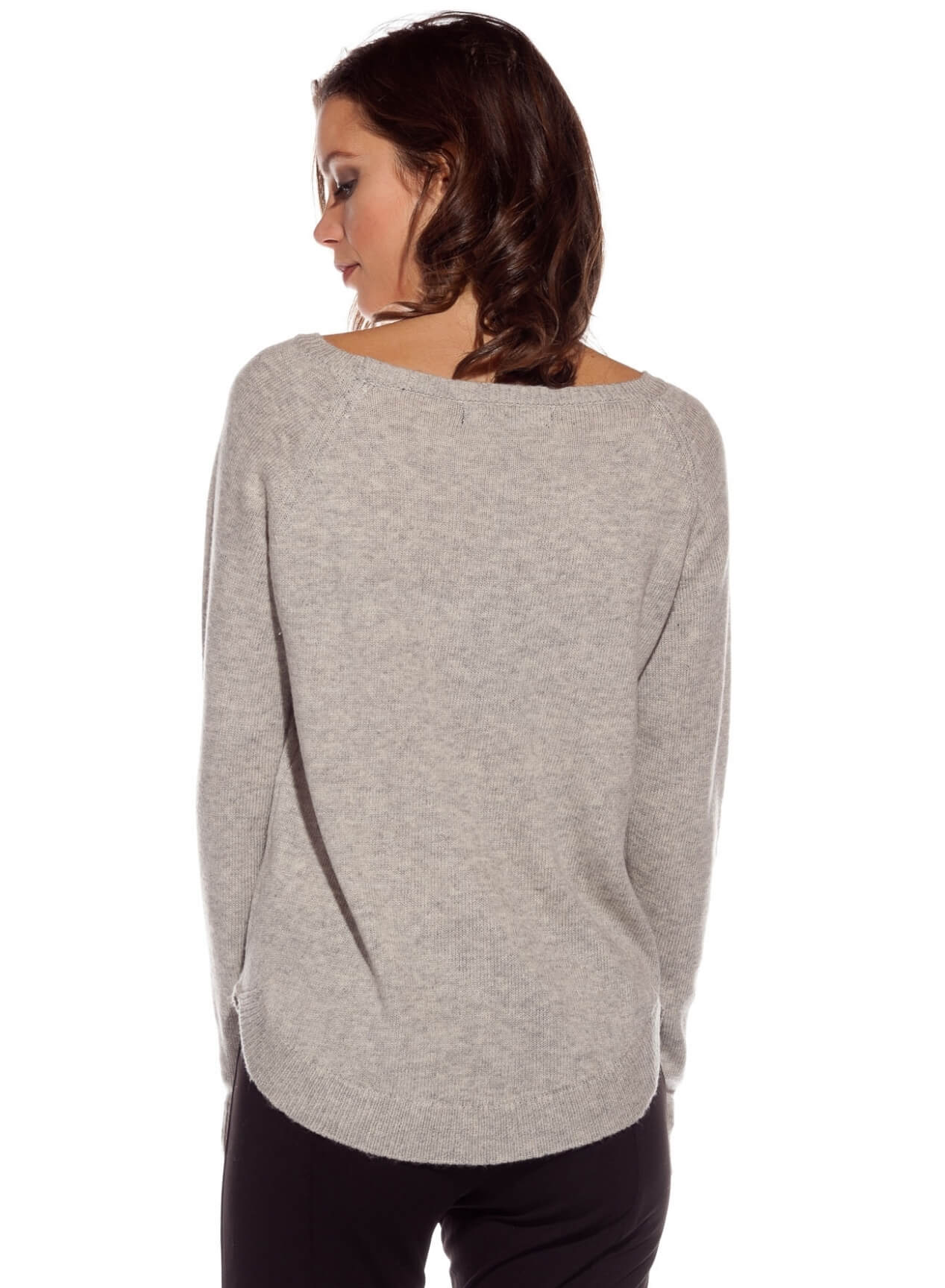 Costas da camisola de malha cinza com estampa da Rosalita McGee
