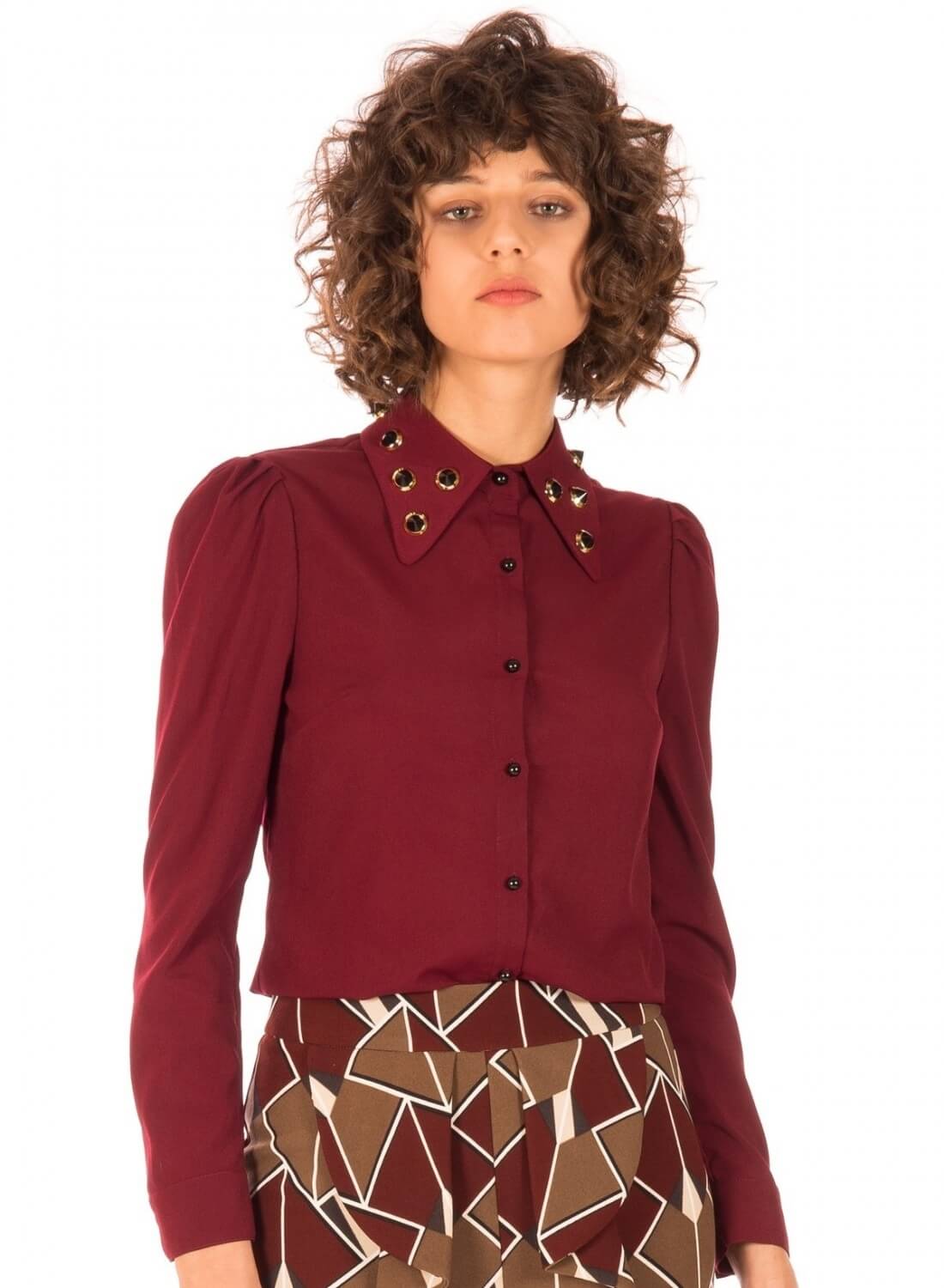 Camisa com bicos na gola para mulher da Minueto