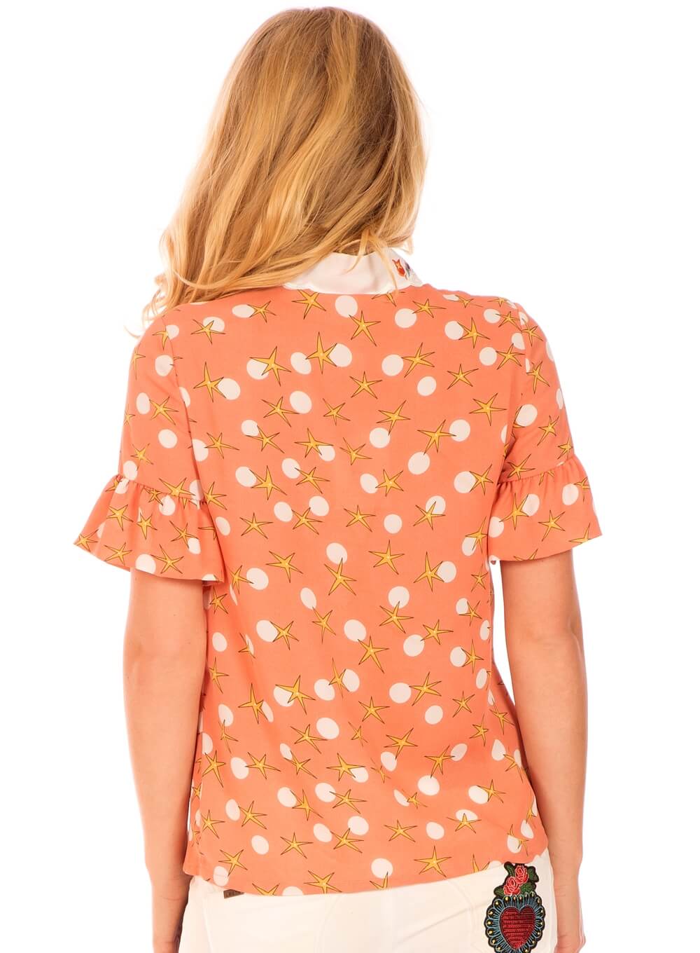Camiseiro com bordado floral na gola da Minueto