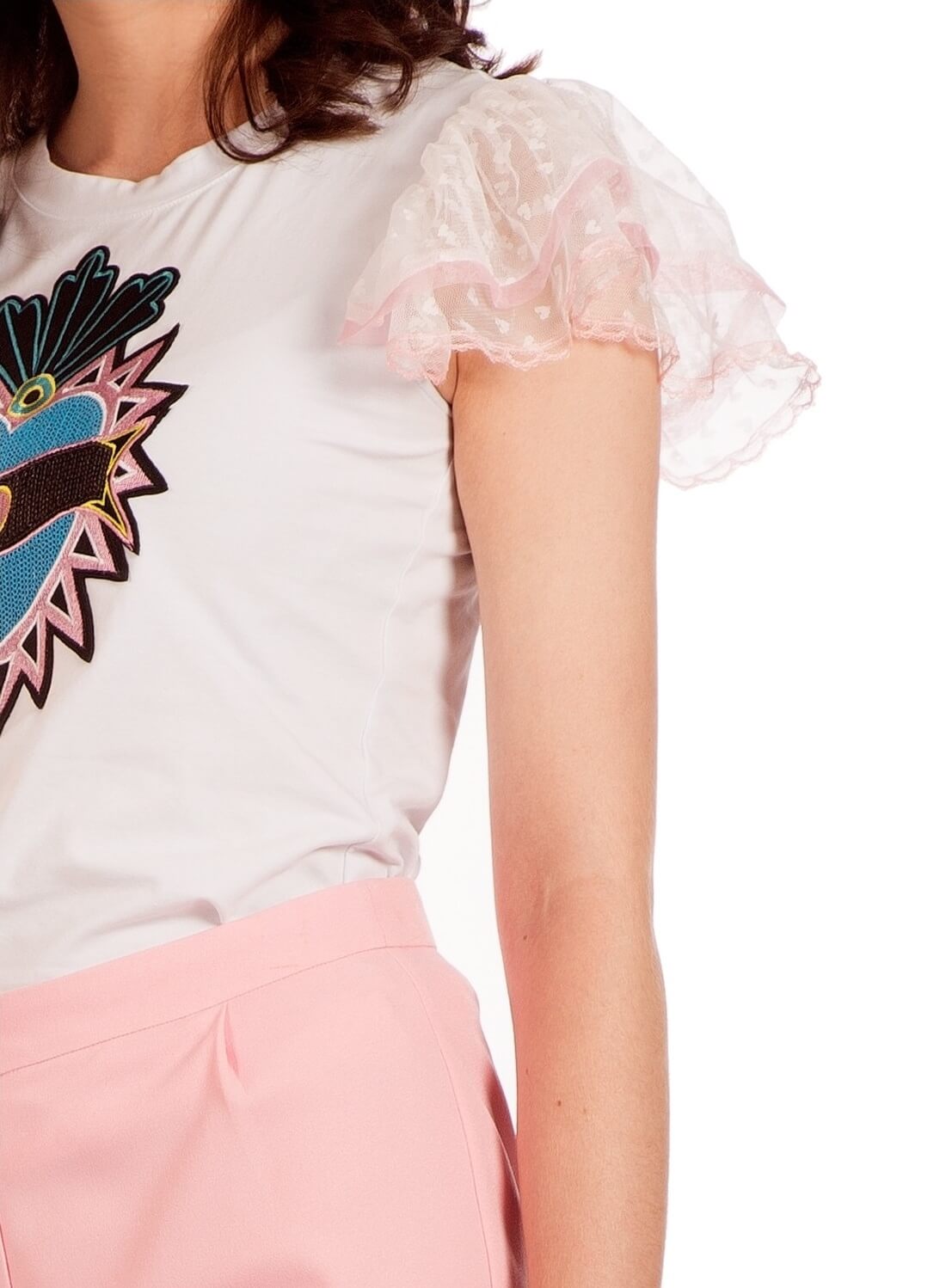 T´shirt branca com coração para mulher da Minueto
