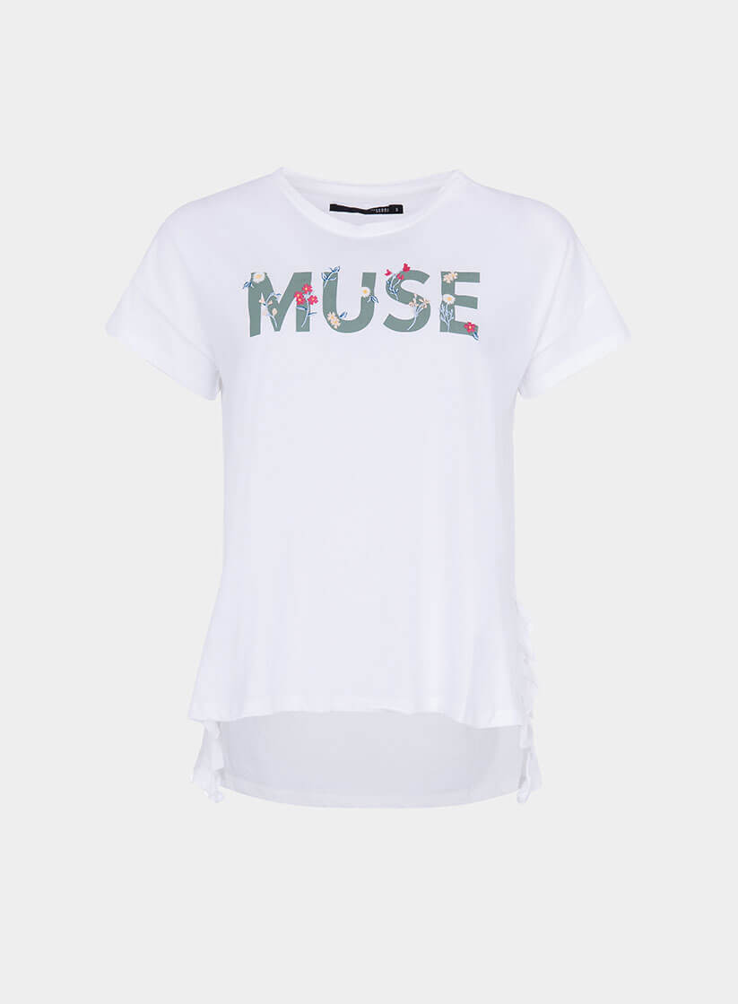 T´shirt branca com bordados e folhos da Tiffosi