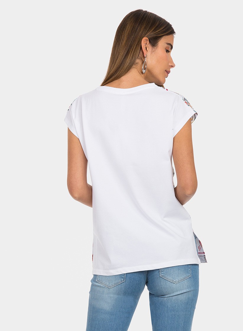 T-shirt estampada com decote em bico para mulher da Tiffosi