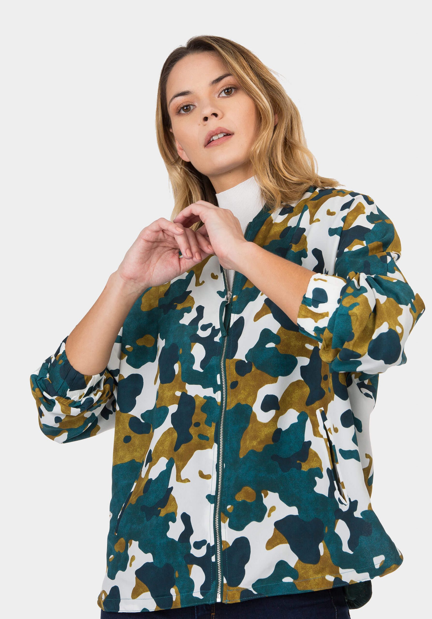 Bomber camuflado para mulher da Tiffosi