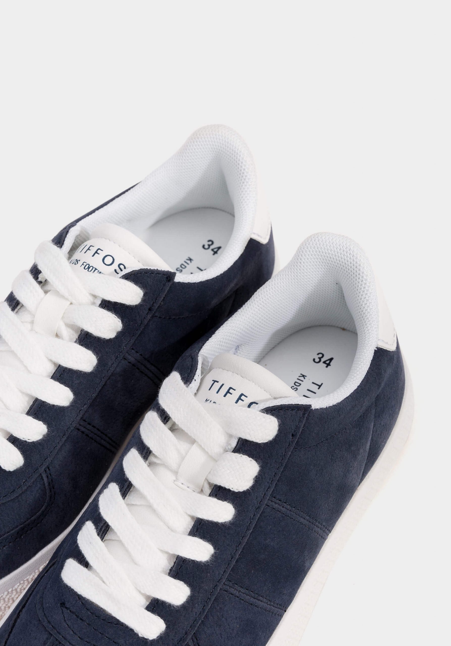 Sapatilhas azuis para boy da Tiffosi