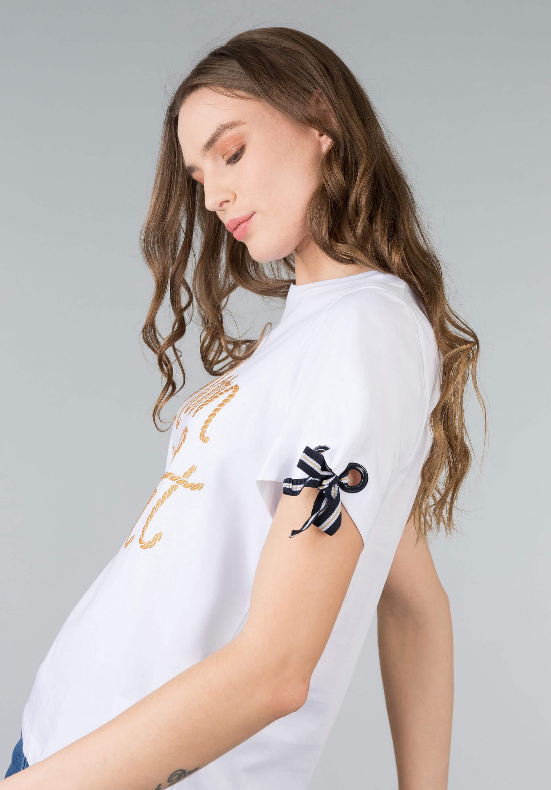 Camisola c/ texto dourado para mulher da Tiffosi