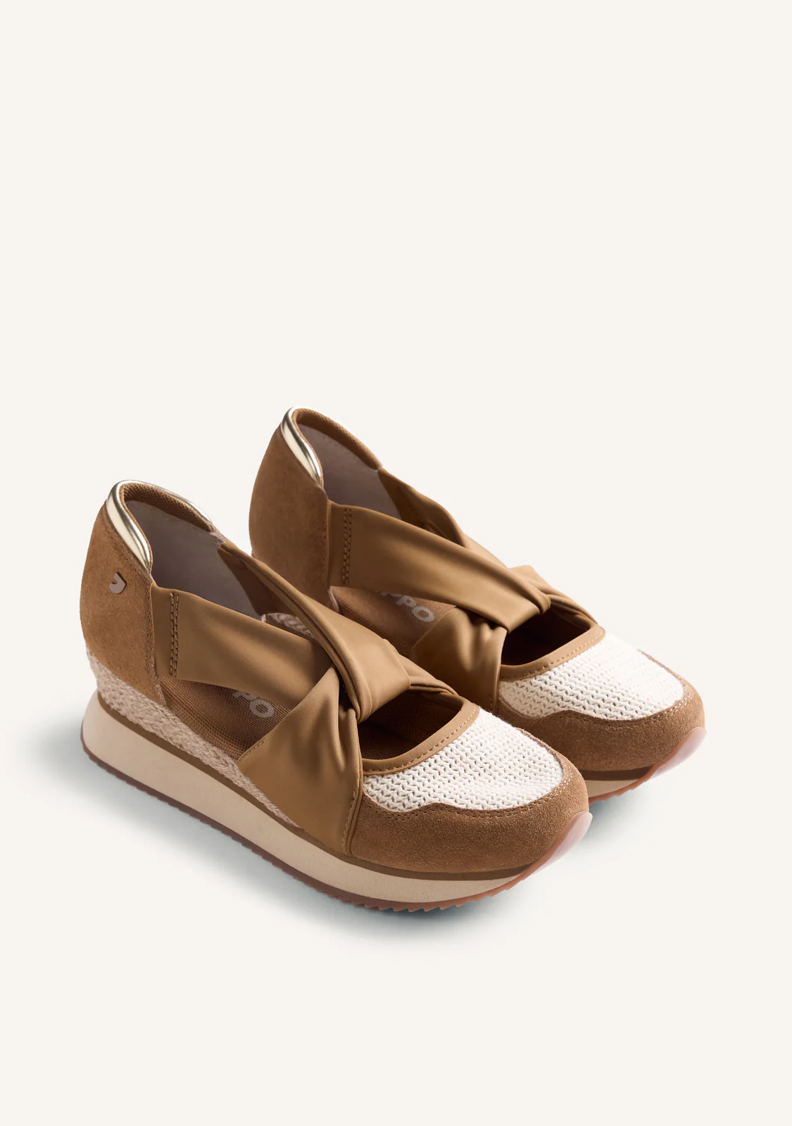 Ténis aberto camel para mulher da Gioseppo